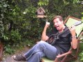Marcus a dit� : En arri�re la musique !